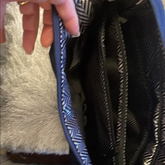 Ogio Navy Brooklyn Tablet crossbody bag - Picture 5 of 9